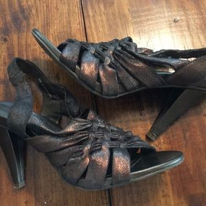 Brown/bronze strappy heels